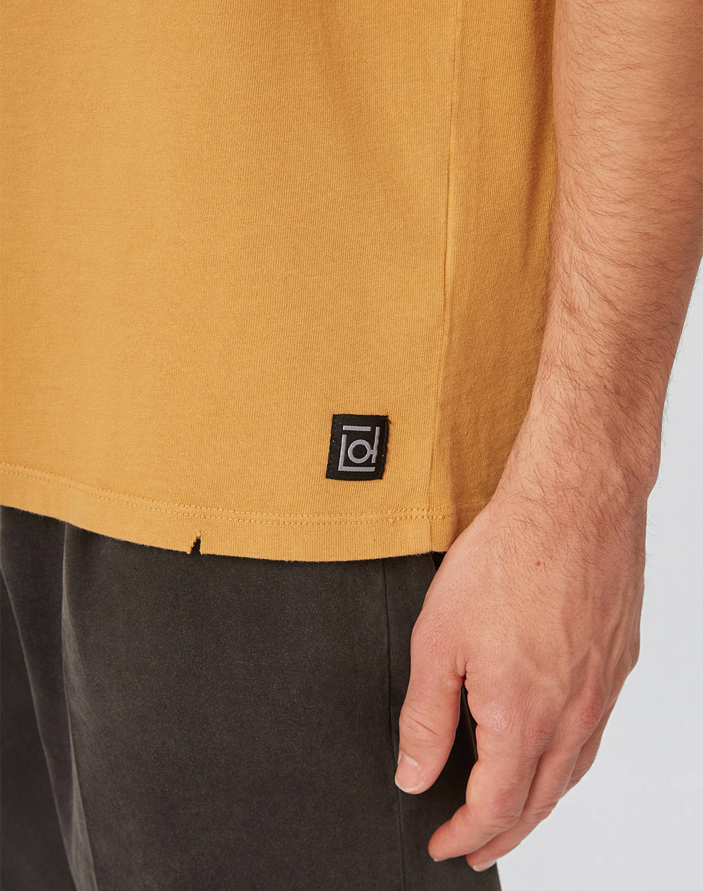 DIRTY LAUNDRY OVERSIZED HEAVY JERSEY T-SHIRT DLMT000659-CARAMEL Mustard φωτογραφία