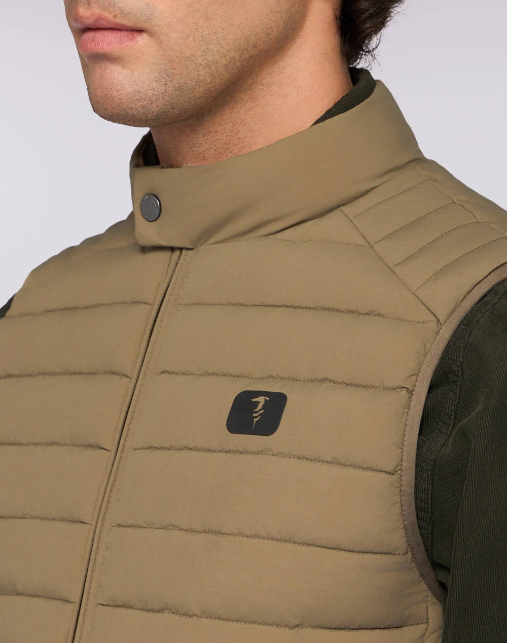 TRUSSARDI LIGHT PADDED VEST - CRINKLE NYLON MO802N10-025 Khaki φωτογραφία