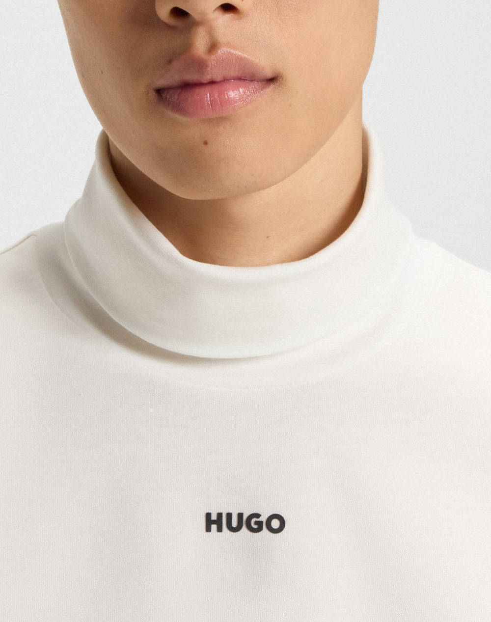 Hugo Daporollo 10259511 01 50547372-102 Offwhite ανδρικά ρούχα μπλούζες Πλεκτά Politikos Shop Πολιτικός