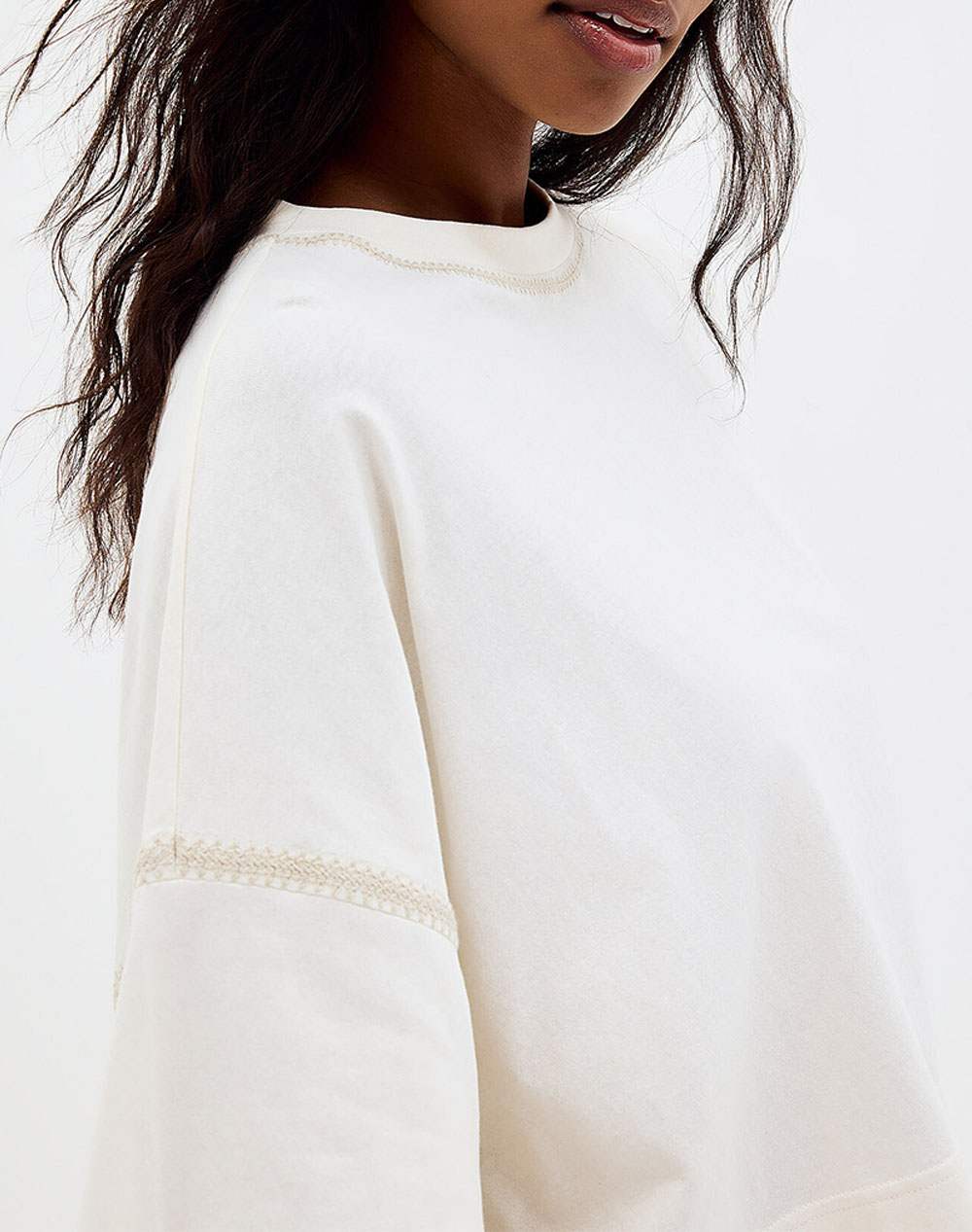 Boss C Ecrochet 10272257 01 50556372-118 Offwhite Γυναικεία ρούχα μπλούζες Τ-Shirt Politikos Shop Πολιτικός