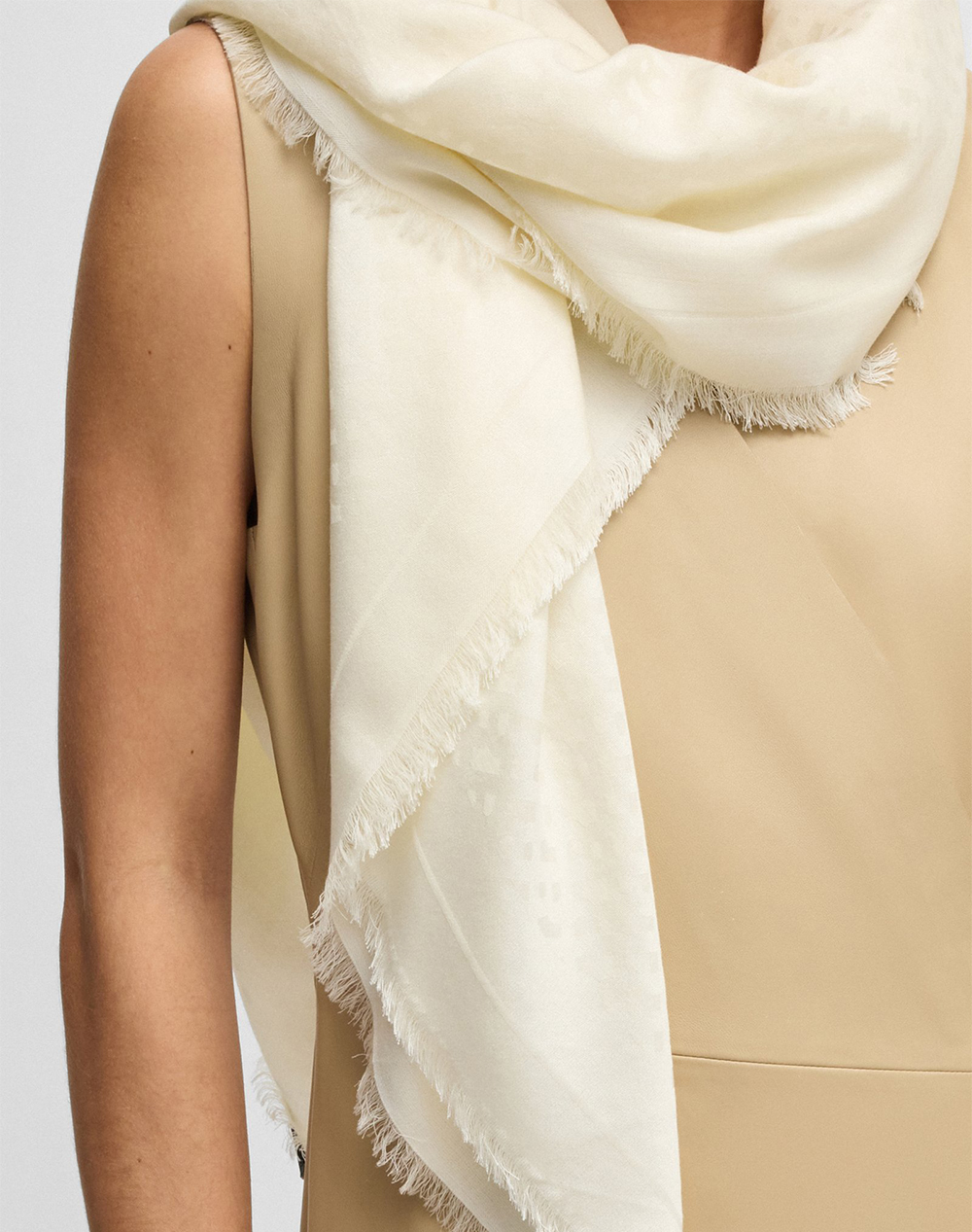 BOSS Ledonia_120*120 10260692 01 50517733-118 OffWhite φωτογραφία