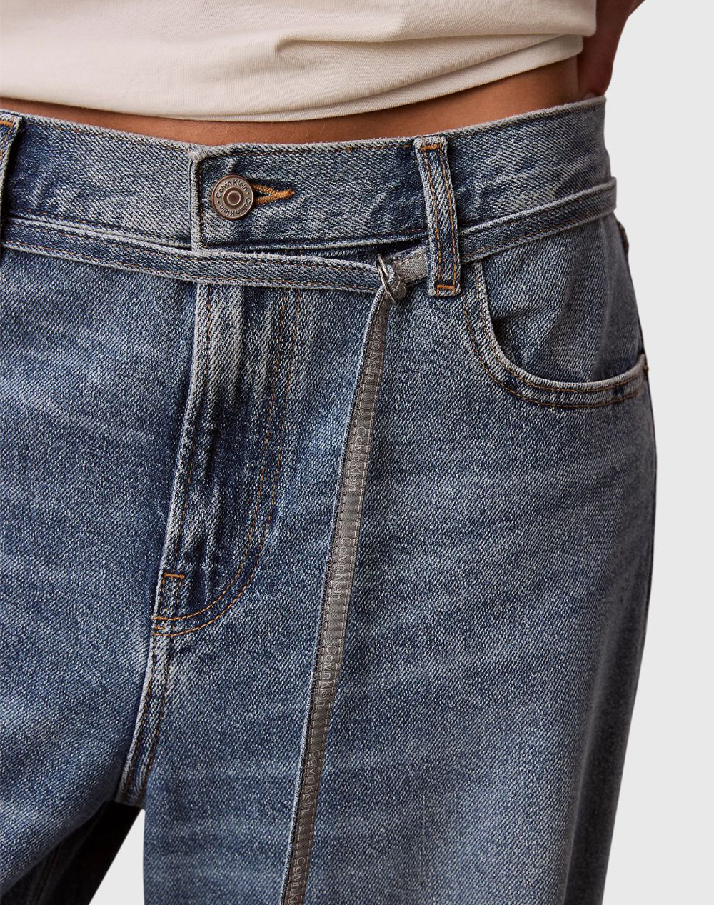 Calvin Klein Low Rise Baggy Overnight Blue Lv047E752G-3Nsrg Denimlightblue Γυναικεία ρούχα παντελόνια Jean 5P Cargo Politikos Shop Πολιτικός