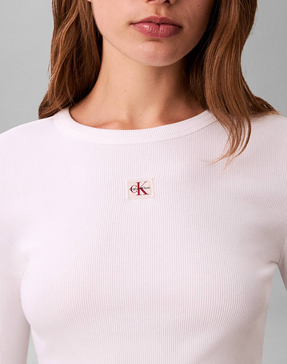Calvin Klein Ls Woven Label 2X2 Rib Crew Top Lv047E205G-Yaa White Γυναικεία ρούχα μπλούζες Τ-Shirt Politikos Shop Πολιτικός