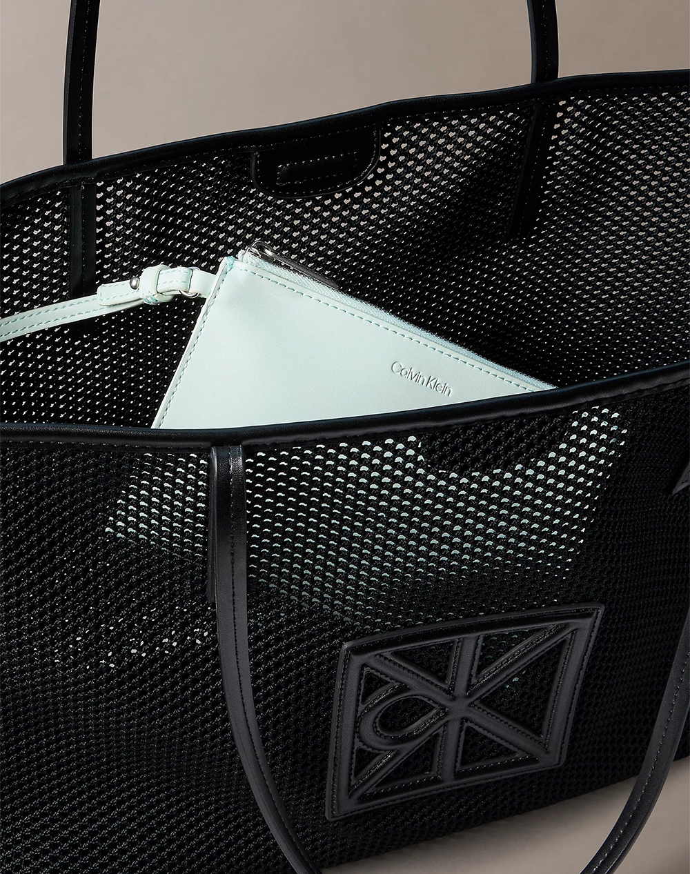 Calvin Klein Jeans Emblem Mesh Tote Lv04F3380G-Ub1 Black Γυναικεία αξεσουάρ τσάντες Politikos Shop Πολιτικός