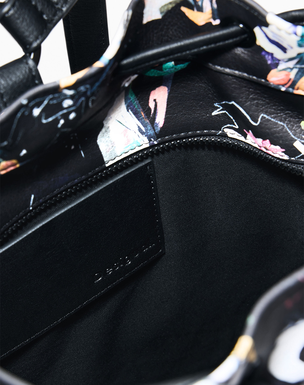 Desigual Back Osmio Harlan Τσάντα Γυναικείο 26Sakp36-2000 Jetblack Γυναικεία αξεσουάρ τσάντες Politikos Shop Πολιτικός