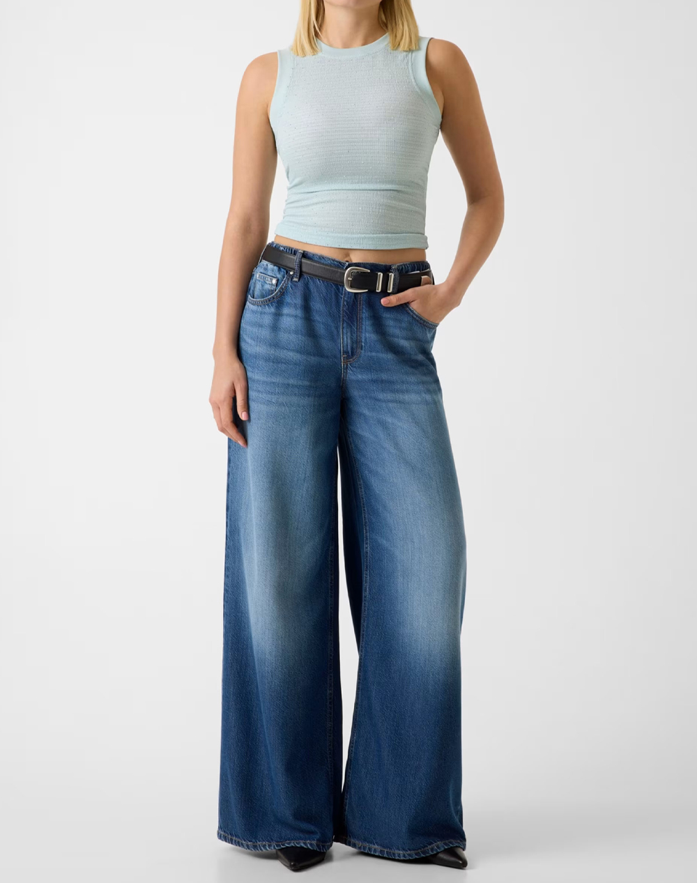 Guess Sl Francine Smock Hotfix Top Μπλούζα Γυναικείο W6Gp14K2940-F7Yg Aqua Γυναικεία ρούχα μπλούζες Τοπ Κορμακια Politikos Shop Πολιτικός