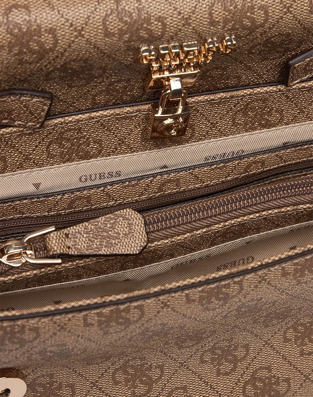 Guess Yesba Convertible Xbody Flap Τσάντα Γυναικείο Hwsg7833210-Ltl Sandybrown Γυναικεία αξεσουάρ τσάντες Politikos Shop Πολιτικός