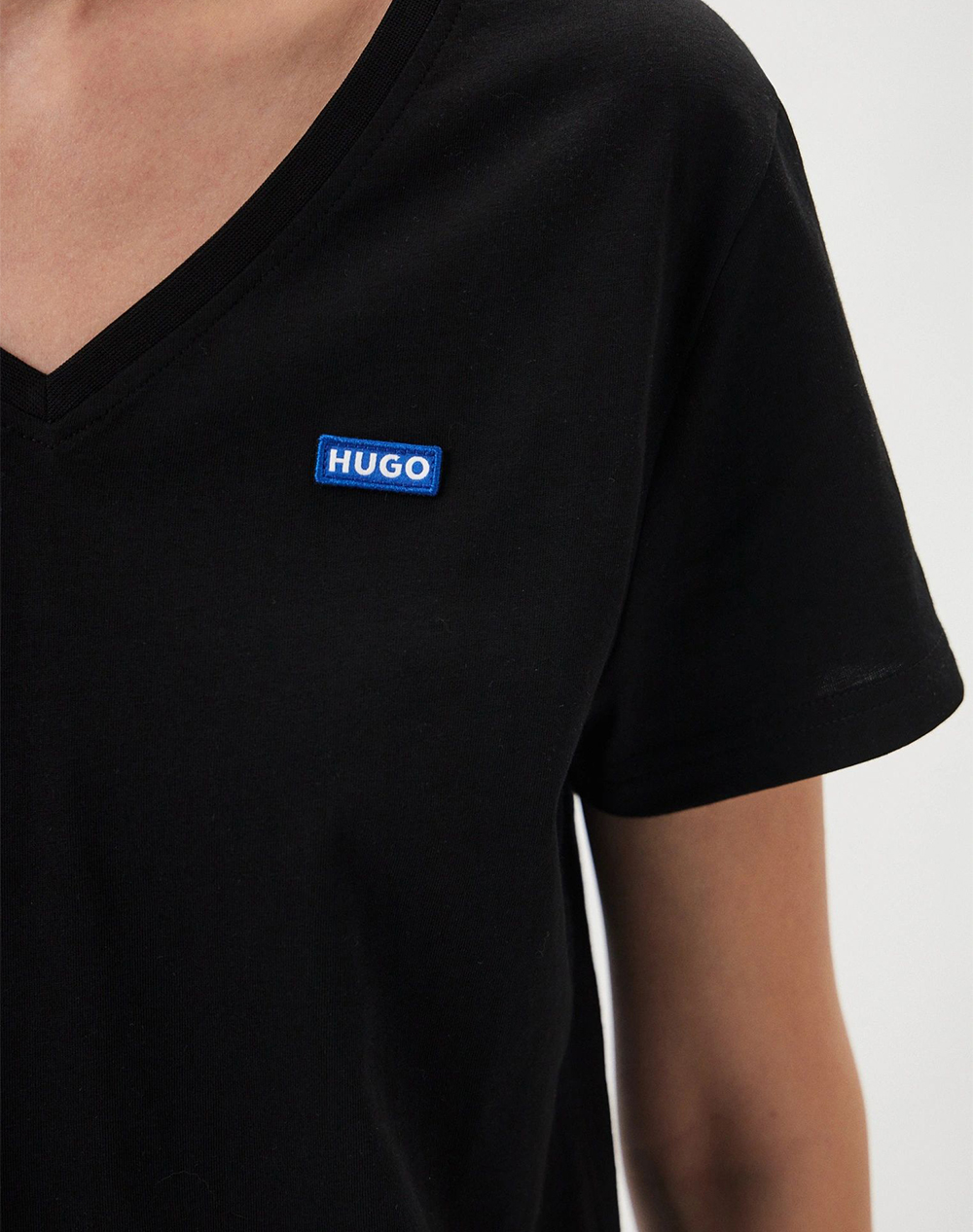 Hugo Classic V B 10258021 01 50513667-001 Black Γυναικεία ρούχα μπλούζες Τ-Shirt Politikos Shop Πολιτικός