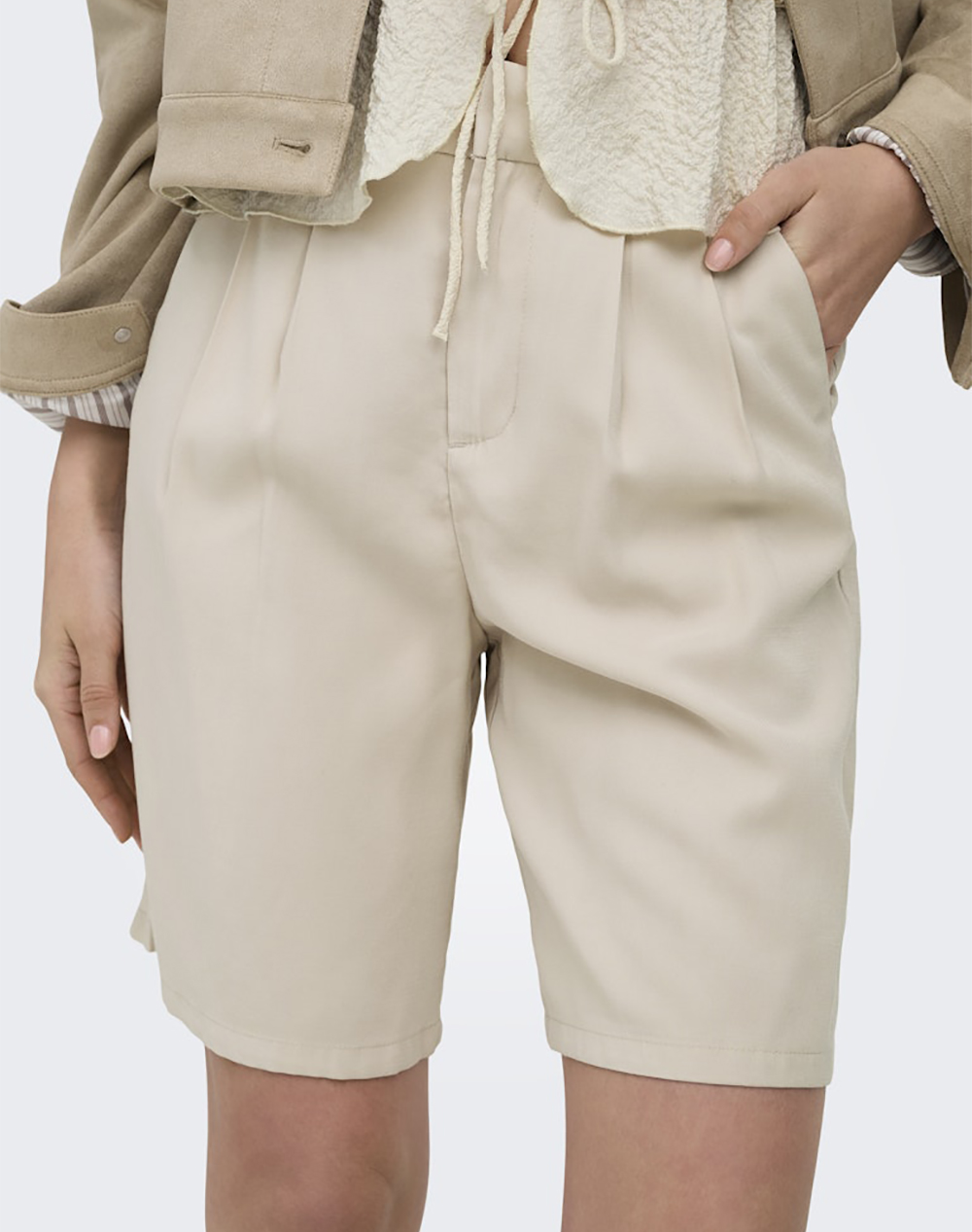 ONLY ONLARIS LIFE BERMUDA SHORTS WVN CC 15364121-Pumice Stone Biege φωτογραφία