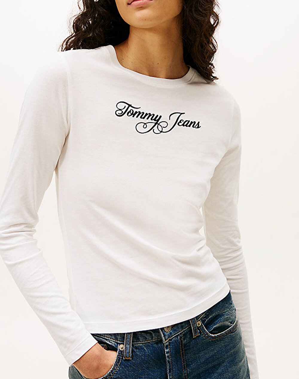 Tommy Jeans Tjw Slim Essential Logo 1 Ls Tee Dw0Dw21844-Ybl Ecru Γυναικεία ρούχα μπλούζες Τ-Shirt Politikos Shop Πολιτικός