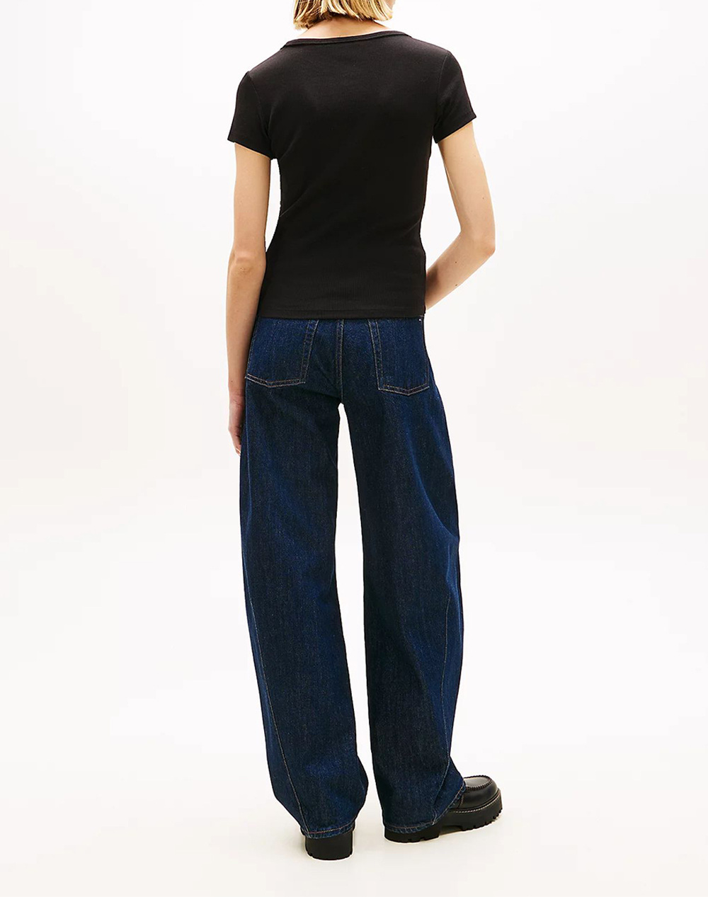 TOMMY JEANS TOMMY JEANS TJW SLIM ESSENTIAL RIB V SS DW0DW17385-BDS Black - 2