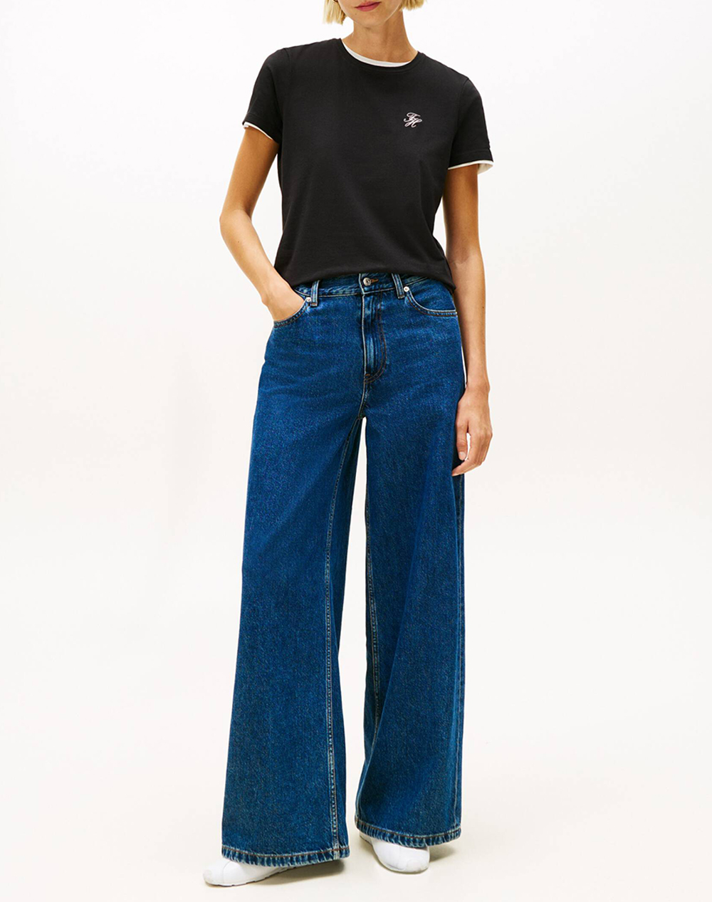 Tommy Hilfiger Th Script Reg C-Nk Ss Tee Ww0Ww47809-Bds Black Γυναικεία ρούχα μπλούζες Τ-Shirt Politikos Shop Πολιτικός