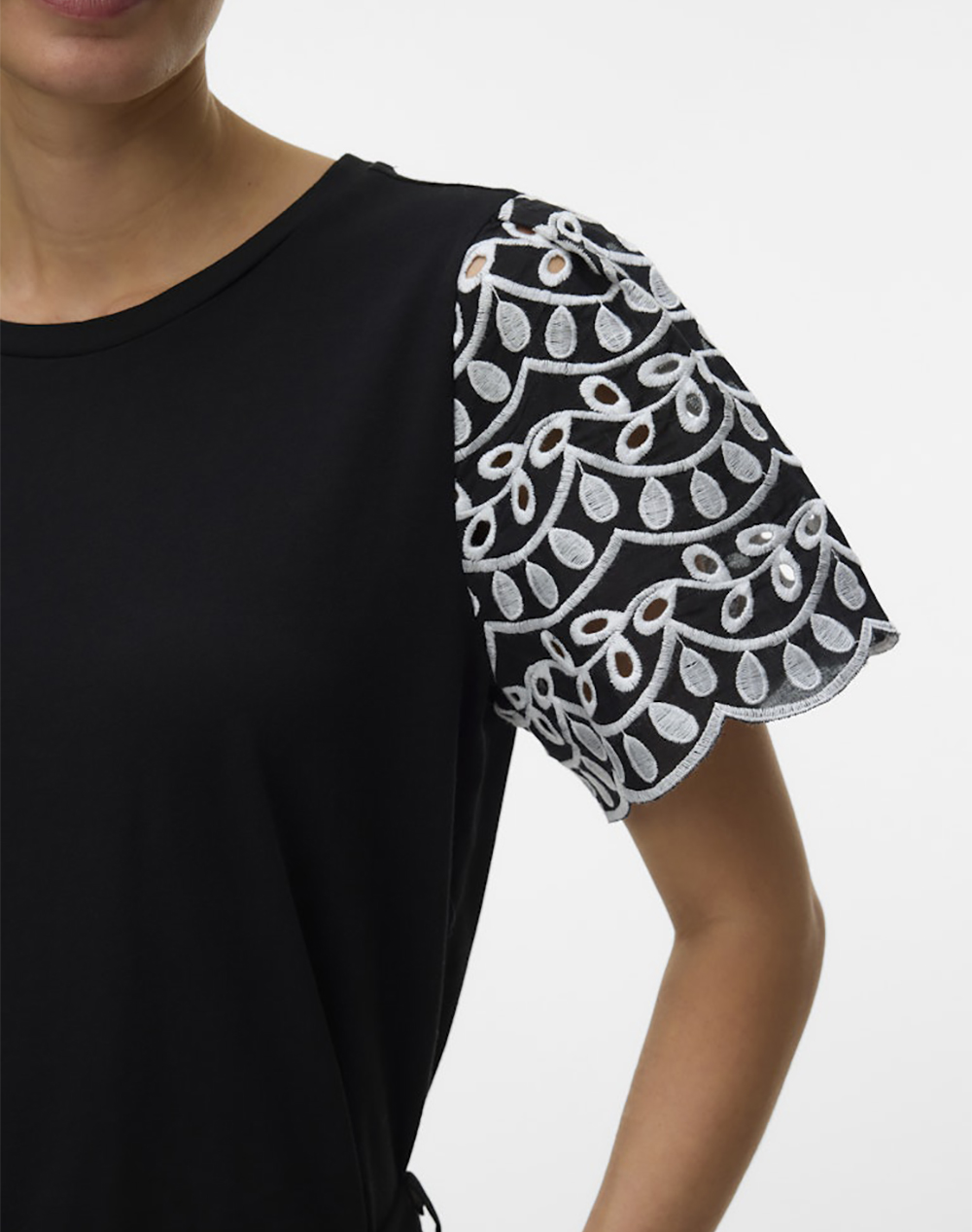 Vero Moda Vmjasy S O-Neck Top Jrs Btq 10343133-Blacksnowwhitecontrastlace Jetblack Γυναικεία ρούχα μπλούζες Τ-Shirt Politikos Shop Πολιτικός