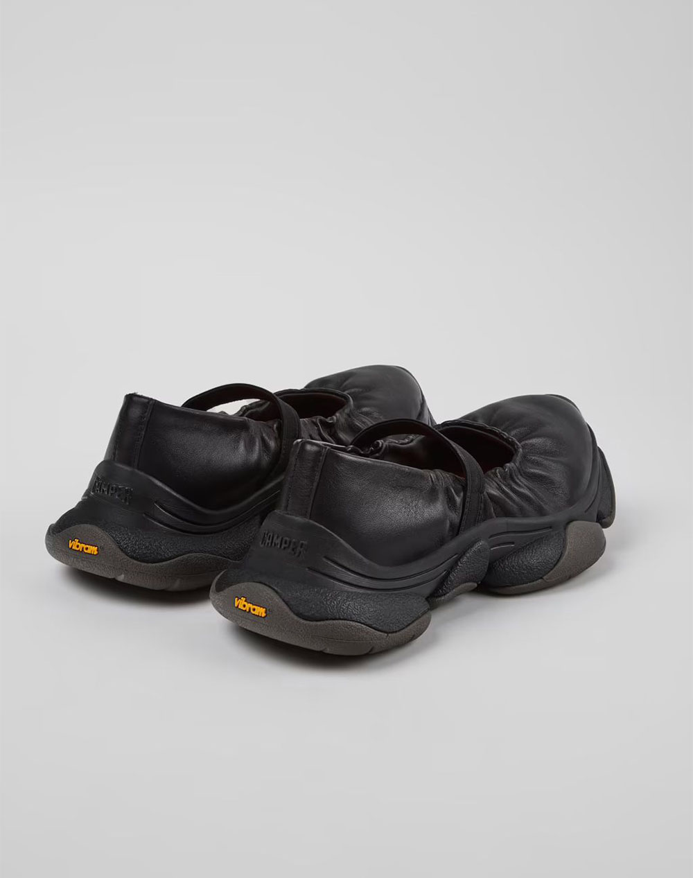 Camper Gobi Negro Karst 2 Negro-Nicotine K201923-002-002 Black Γυναικεία παπούτσια Μοκασινια Μπαλαρινες Politikos Shop Πολιτικός