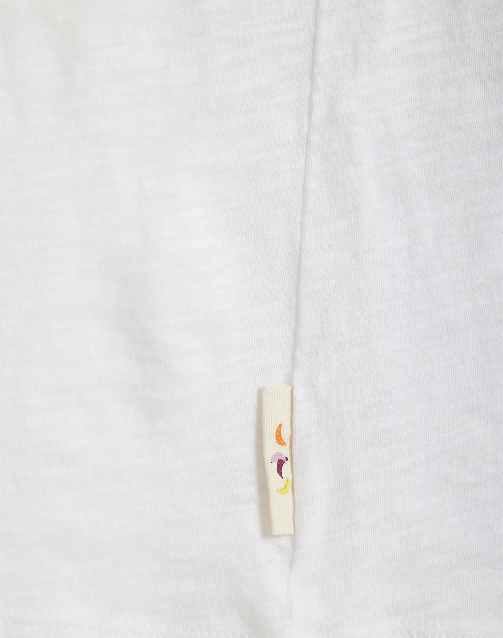Funky Buddha T-Shirts Fbl013-154-04-White White Γυναικεία ρούχα μπλούζες Τ-Shirt Politikos Shop Πολιτικός