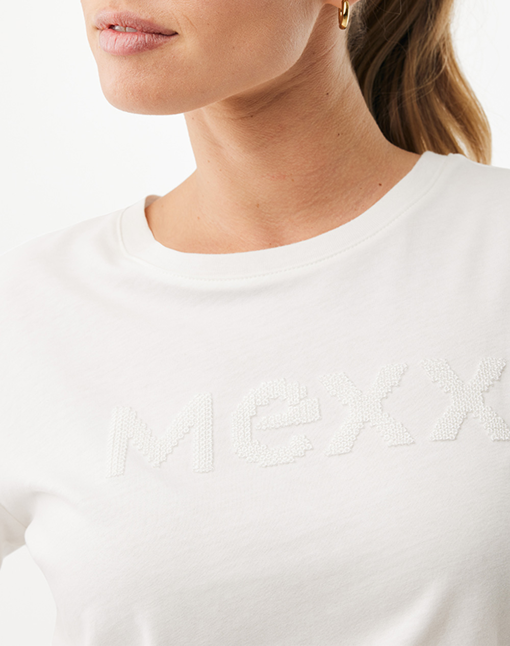 Mexx Clover Logo T-Shirt Mf007800261W-110601 White Γυναικεία ρούχα μπλούζες Τ-Shirt Politikos Shop Πολιτικός