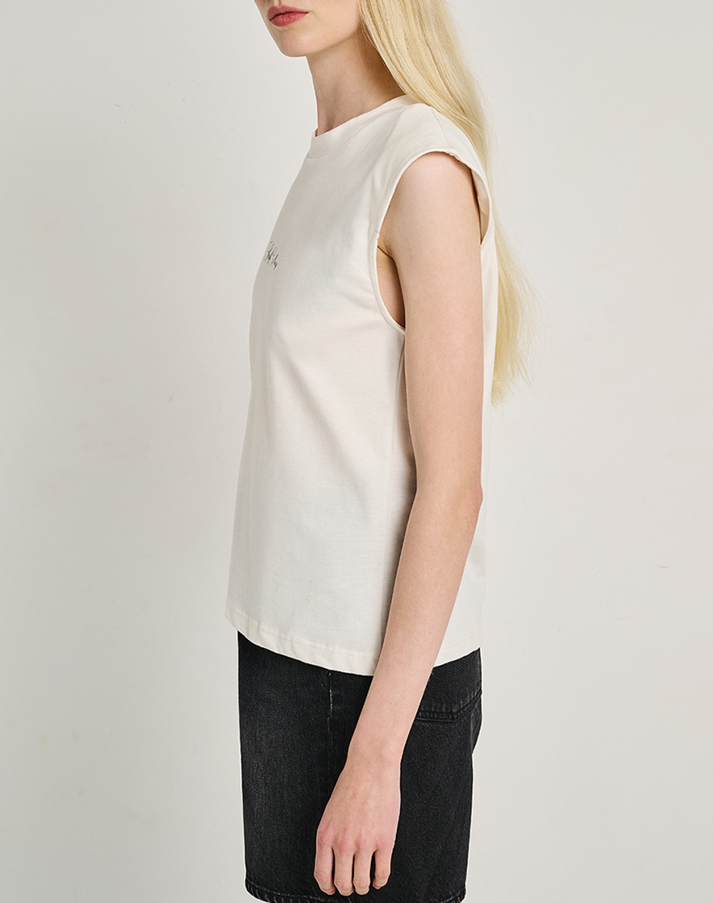 Staff Αmber Sleeveless Top 100% Cotton 63-401 055-Ν0010 White Γυναικεία ρούχα μπλούζες Τοπ Κορμακια Politikos Shop Πολιτικός