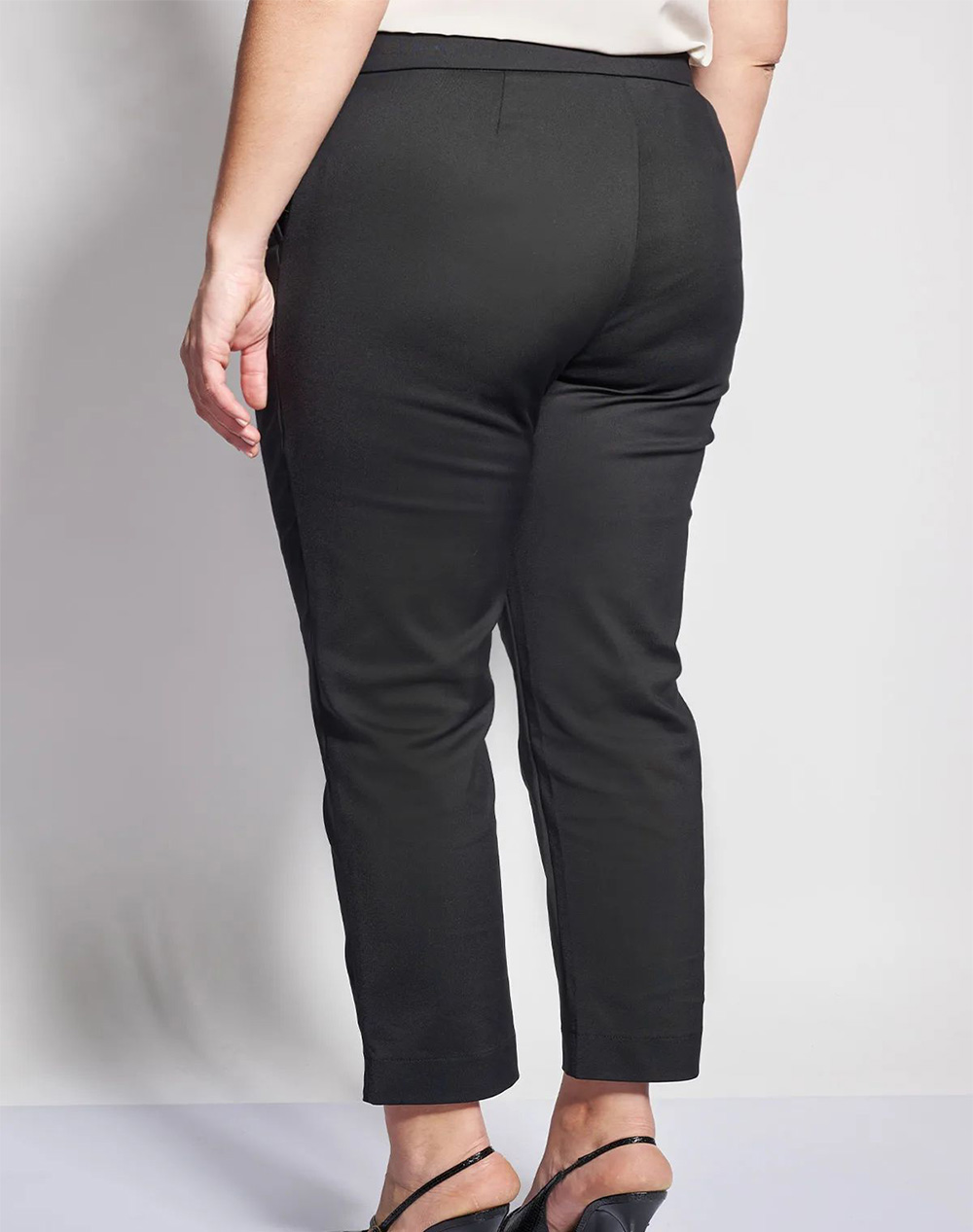 PARABITA Παντελόνι chino ανορθωτικό σε ίσια γραμμή 012610209706-002 Black φωτογραφία