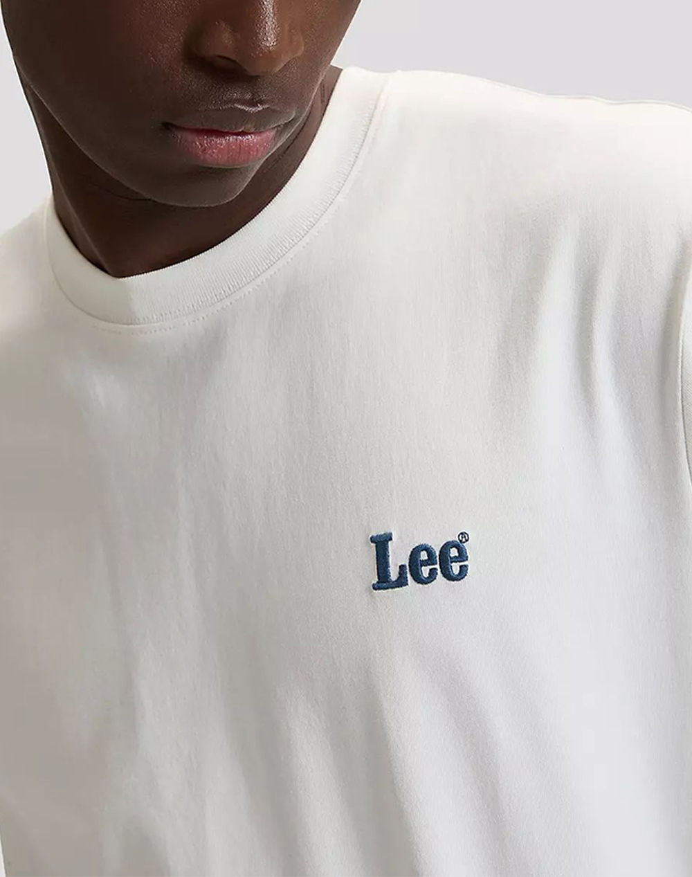 Lee Ss Small Logo Tee 112376490-Natural Offwhite ανδρικά ρούχα μπλούζες T-Shirt Politikos Shop Πολιτικός