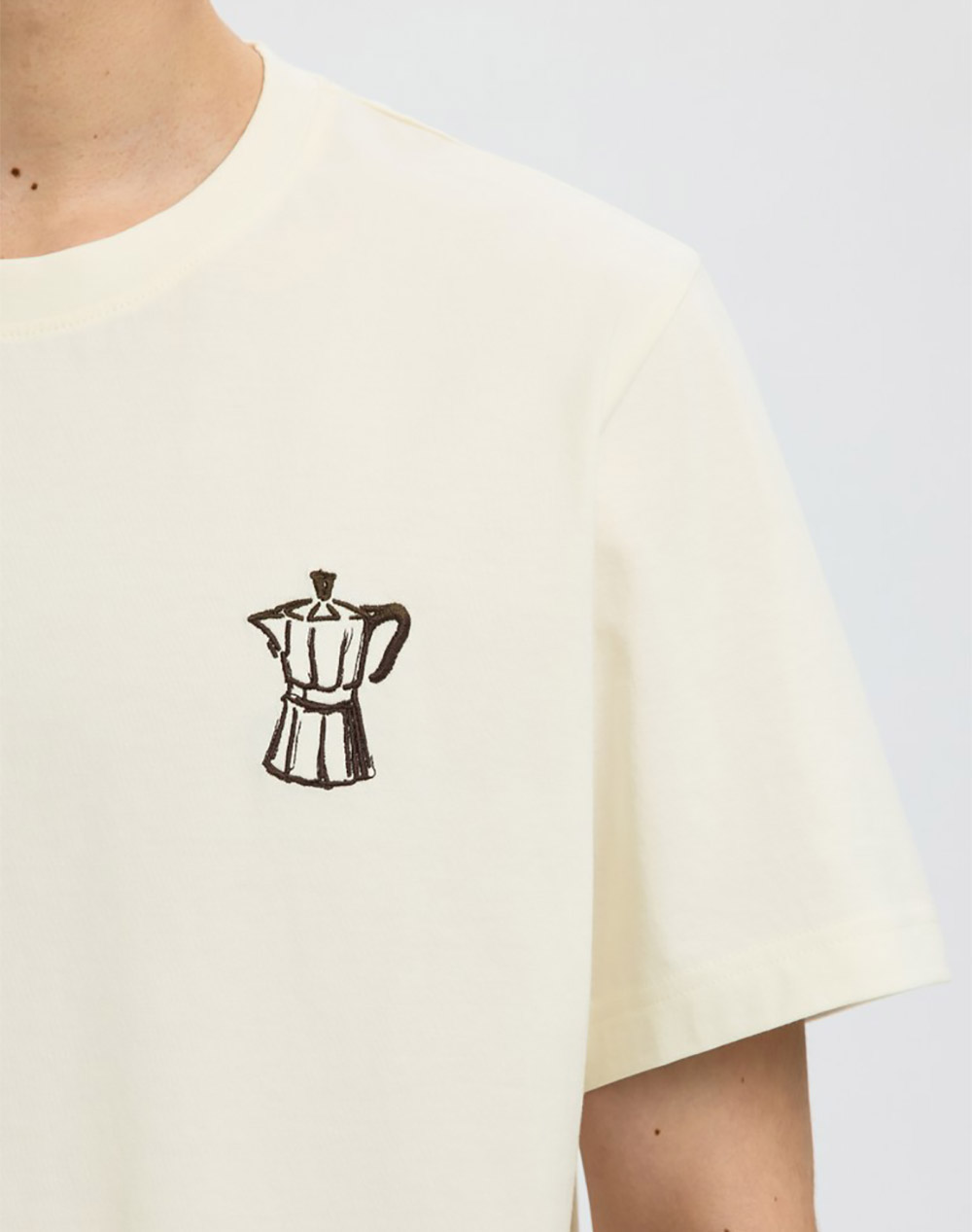 Selected Slhaspen Emb Ss O-Neck Tee 16097670-Egretcoffee Cream ανδρικά ρούχα μπλούζες T-Shirt Politikos Shop Πολιτικός