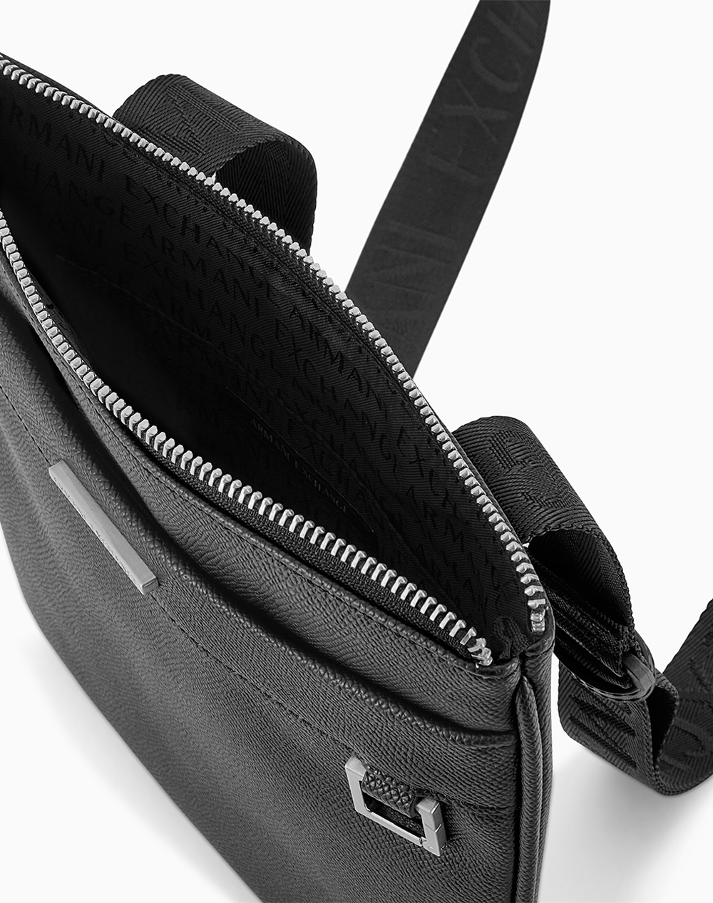 Armani Exchange Messenger Bag Xm002039Af19931-Uc001 Black ανδρικά αξεσουάρ τσάντες Politikos Shop Πολιτικός