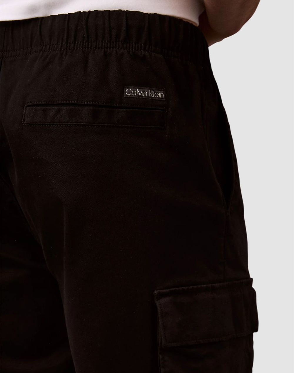 CALVIN KLEIN JEANS 9" COTTON PULL ON CARGO SHORT LV04RB618G-UB1 Black φωτογραφία