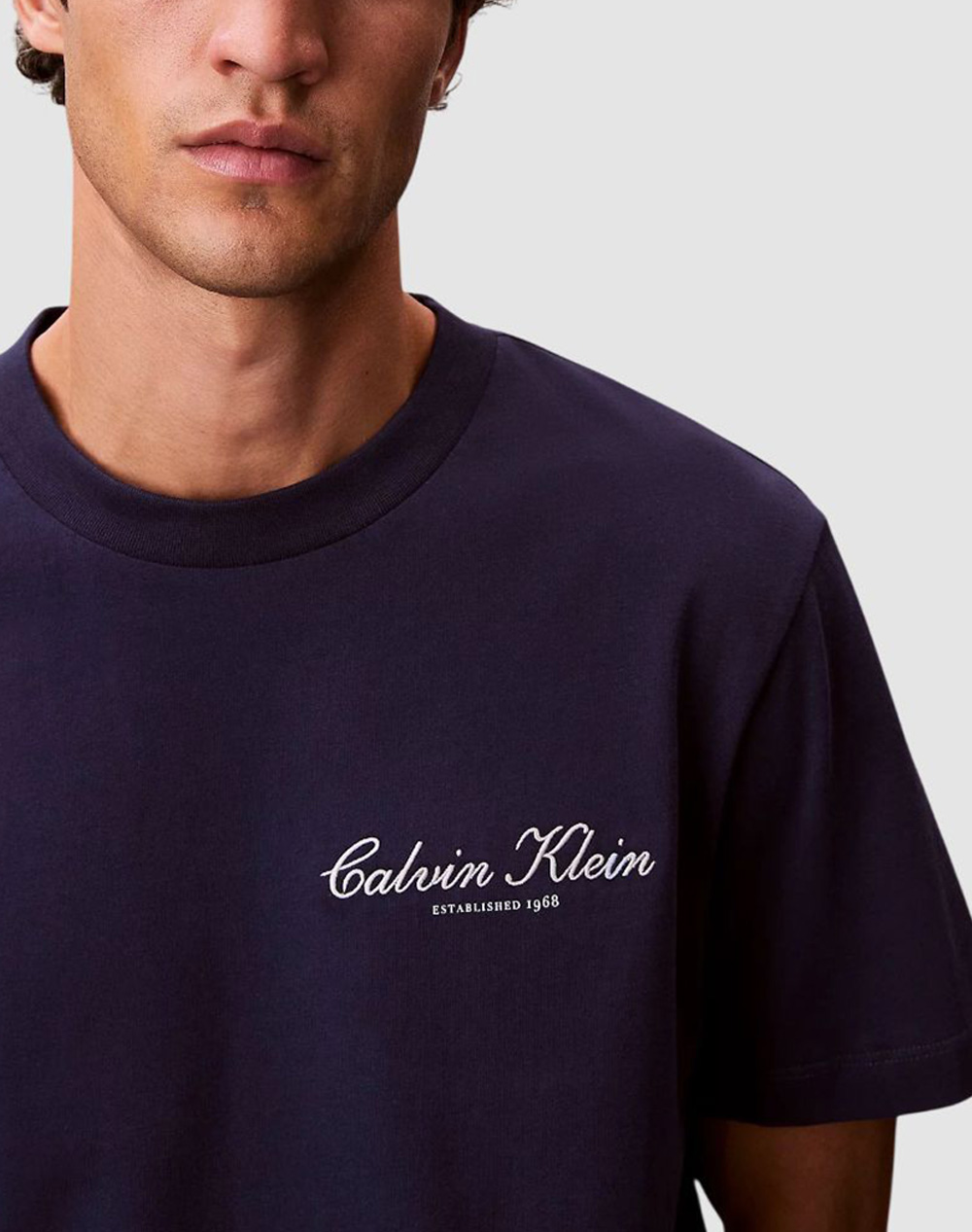 Calvin Klein Jeans 20S March Graphic Seasonal Fashi Lv04Rf822G-9Ei Darkblue ανδρικά ρούχα μπλούζες T-Shirt Politikos Shop Πολιτικός