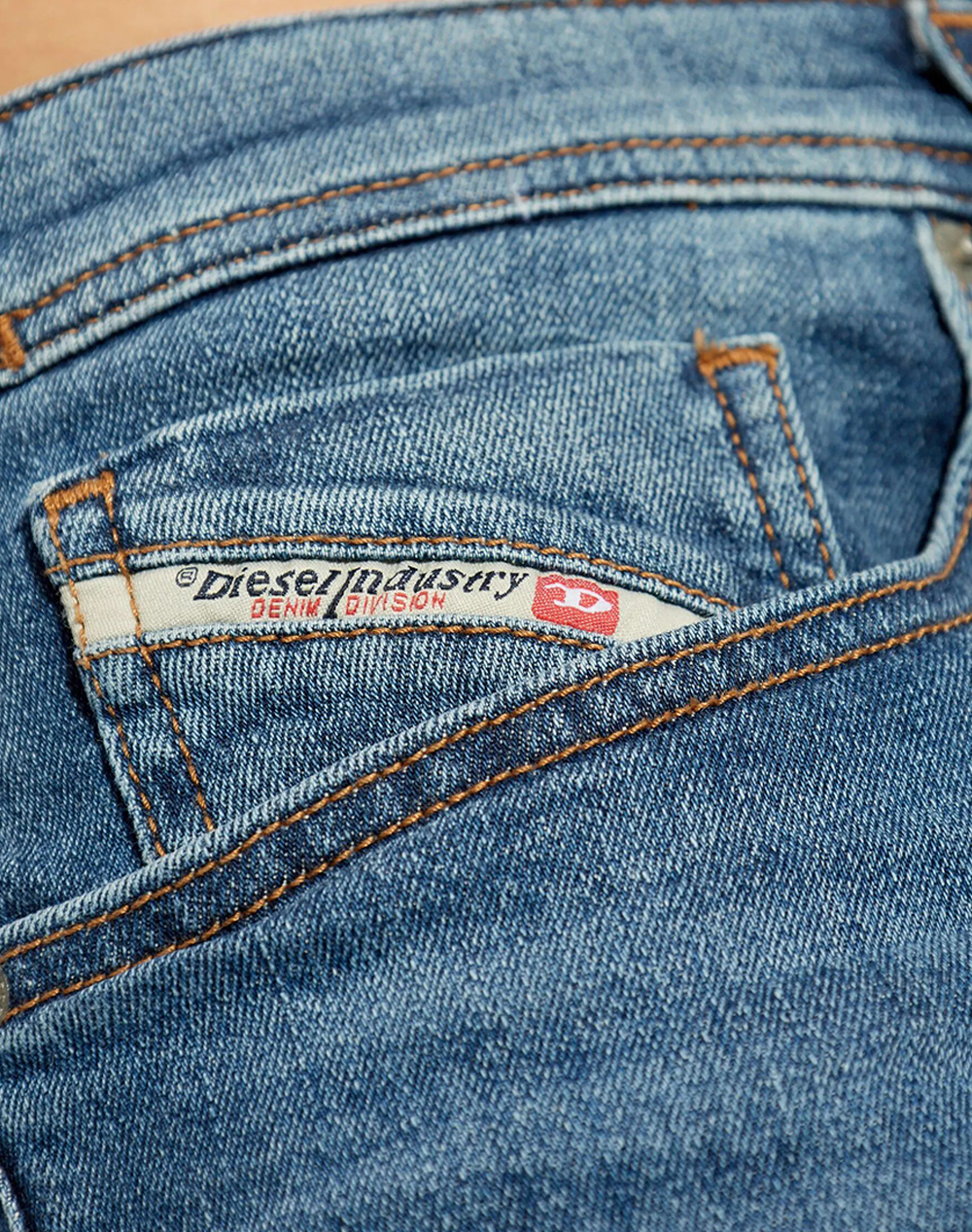 Diesel 2023 D-Finitive L 34 Trousers A102310Kial-01 Denimblue ανδρικά ρούχα παντελόνια Jeans Politikos Shop Πολιτικός