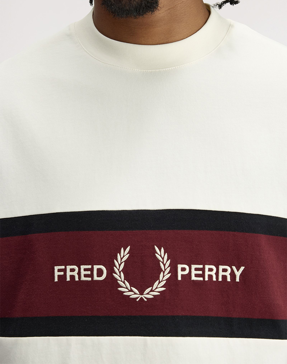 Fred Perry Μπλούζες M2405-560 Ecru ανδρικά ρούχα μπλούζες T-Shirt Politikos Shop Πολιτικός