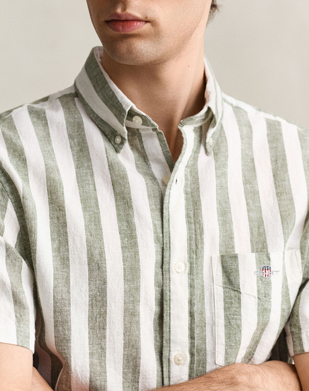 Gant Πουκαμισο Κμ Reg Cotton Linen Stripe Ss Shirt 3G3260020-379 Khaki ανδρικά ρούχα πουκάμισα Politikos Shop Πολιτικός