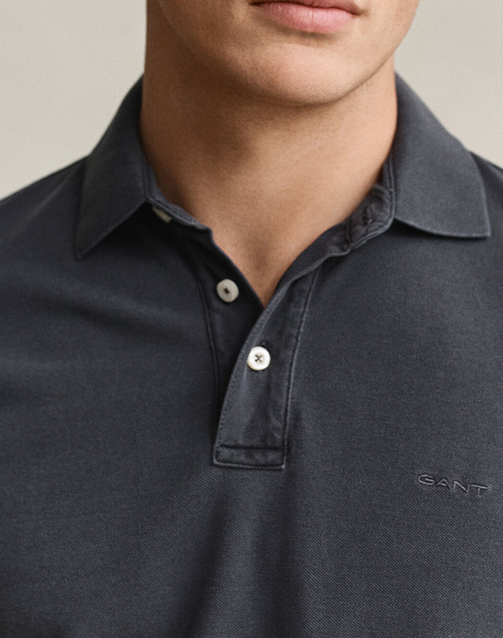 Gant Μπλούζα Κμ Sunfaded Ss Polo 3G2014057-5 Black ανδρικά ρούχα μπλούζες Politikos Shop Πολιτικός