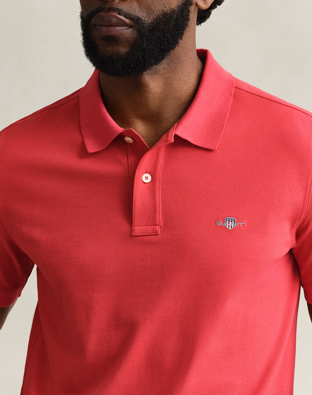 Gant Μπλούζα Κμ Reg Shield Ss Pique Polo 3G2210-1-641 Firered ανδρικά ρούχα μπλούζες Politikos Shop Πολιτικός