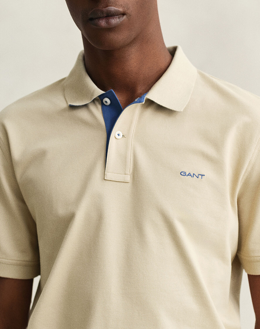 Gant Μπλούζα Κμ Reg Contrast Pique Ss Polo 3G2062026-200 Biege ανδρικά ρούχα μπλούζες Politikos Shop Πολιτικός