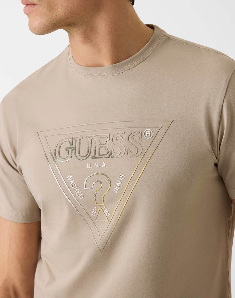 Guess Cn Ss Triangle Hd Multicolor T Μπλούζα Ανδρικό M6Gi11K2992-G1Ca Biege ανδρικά ρούχα μπλούζες T-Shirt Politikos Shop Πολιτικός
