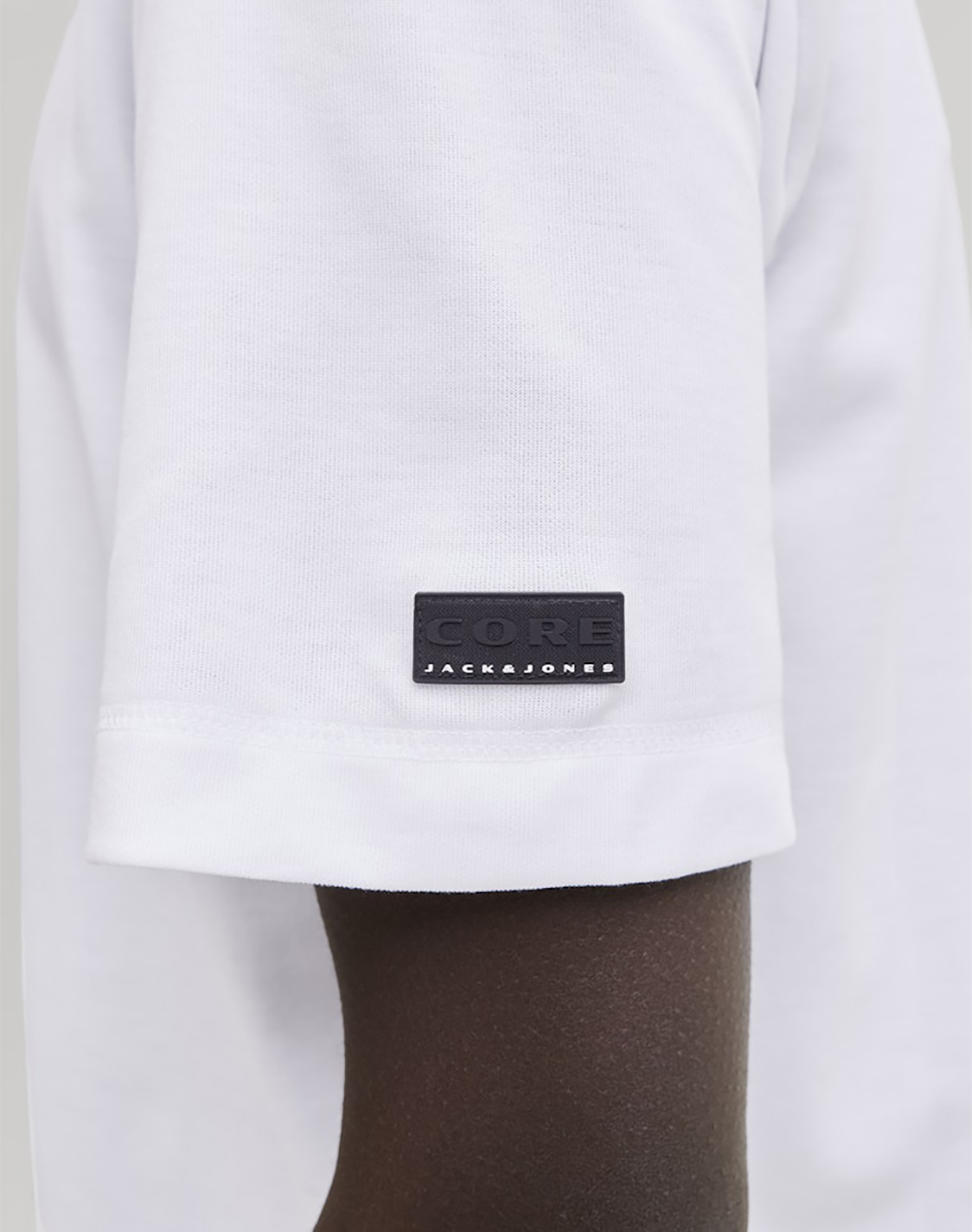 Jack Jones Jcofusion Badge Tee Ss Crew Neck Ln 12289962-Bright White ανδρικά ρούχα μπλούζες T-Shirt Politikos Shop Πολιτικός