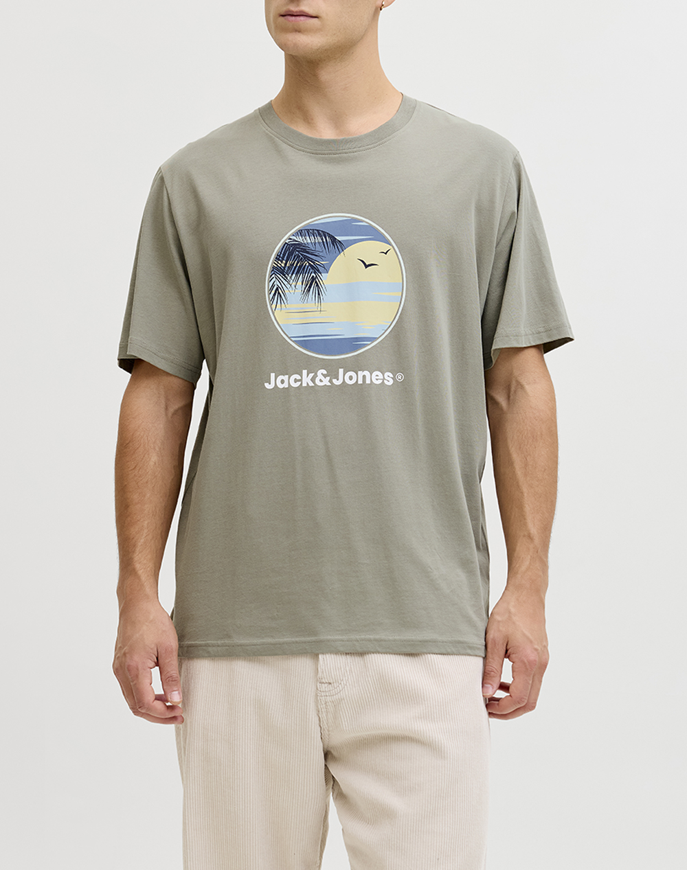 Ανδρικά ρούχα και beachwear jack&jones σε χακι