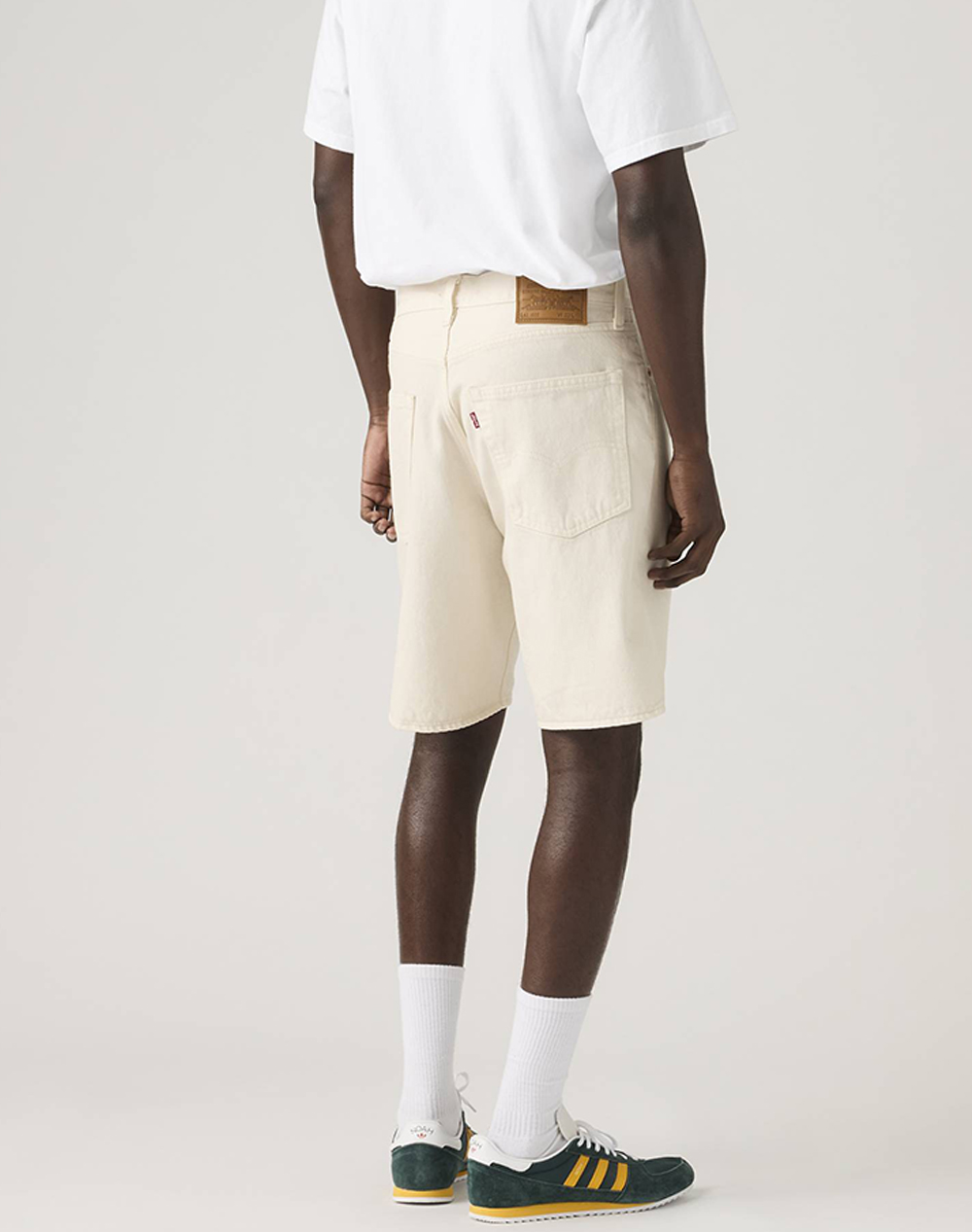 LEVIS 468 LOOSE SHORTS A8461-0040-0040 Cream φωτογραφία