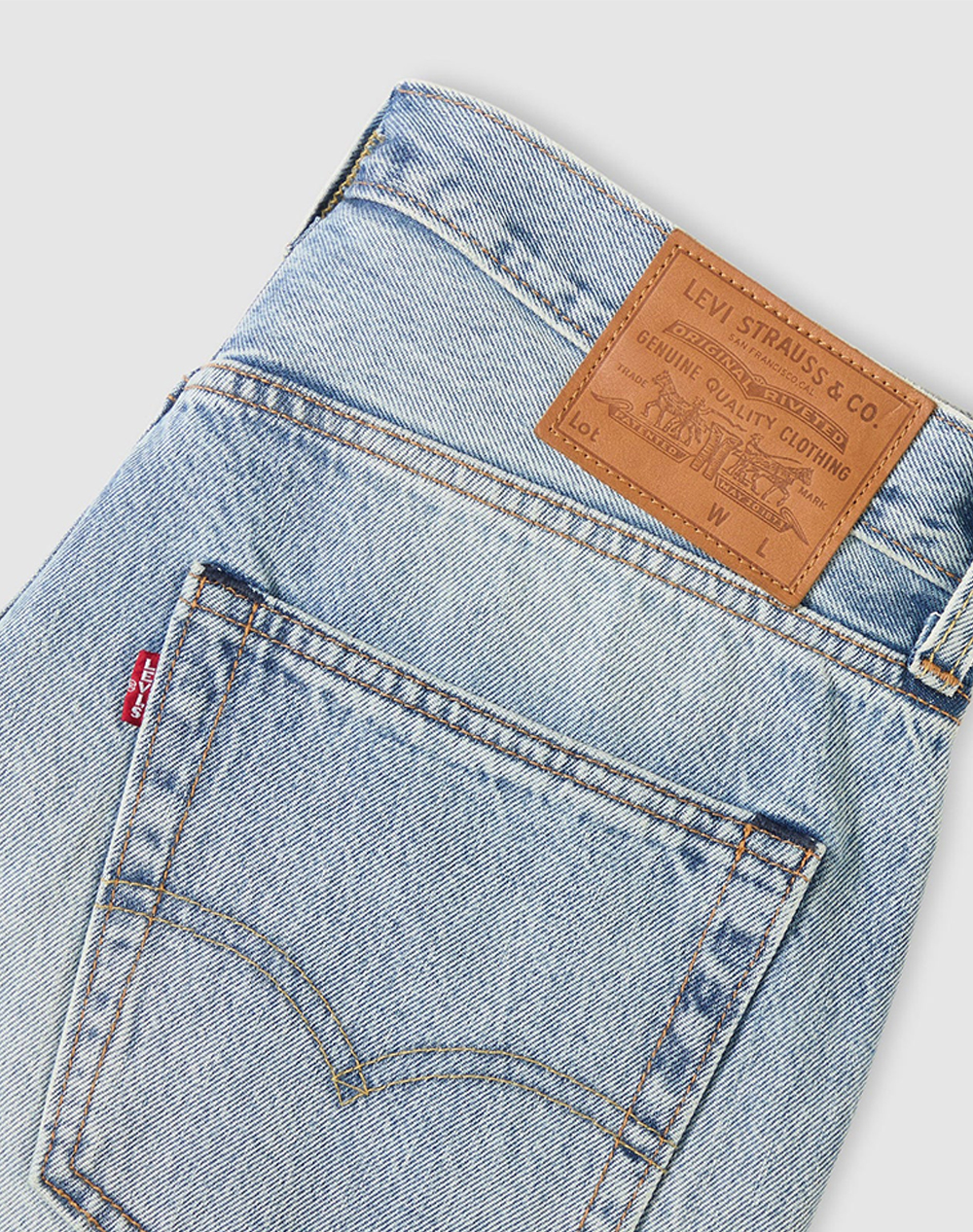 LEVIS 468 LOOSE SHORTS A8461-0039-0039 DenimLightBlue φωτογραφία