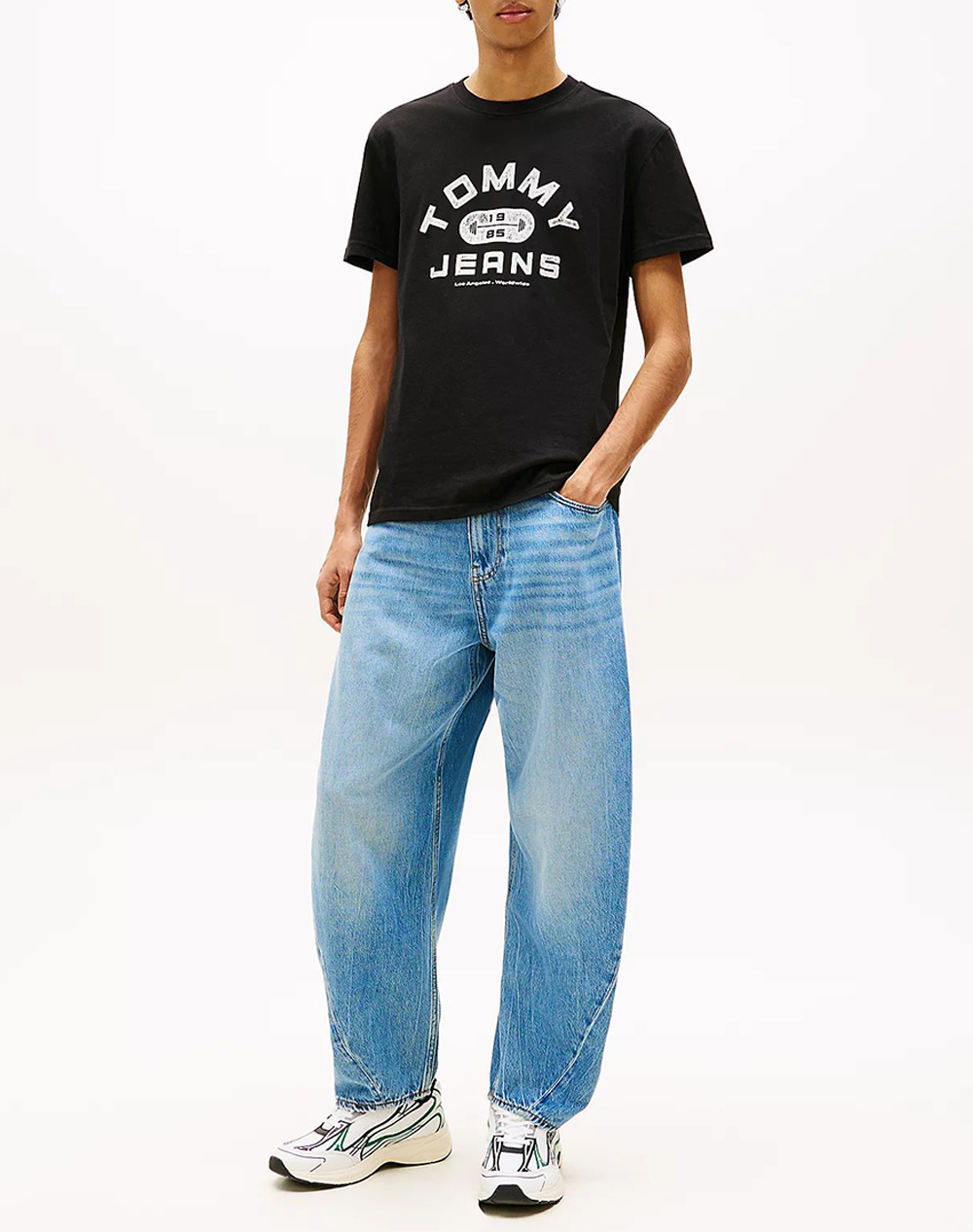 Tommy Jeans Tjm Reg Tj Gym Ss Tee Ext Dm0Dm22551-Bds Black ανδρικά ρούχα μπλούζες T-Shirt Politikos Shop Πολιτικός