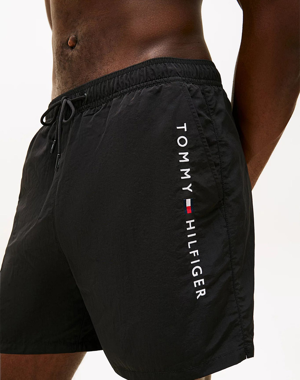 Tommy Hilfiger Medium Drawstring Zip Pocket Um0Um03748-Bds Black ανδρικά ρούχα μαγιό Σορτς Politikos Shop Πολιτικός