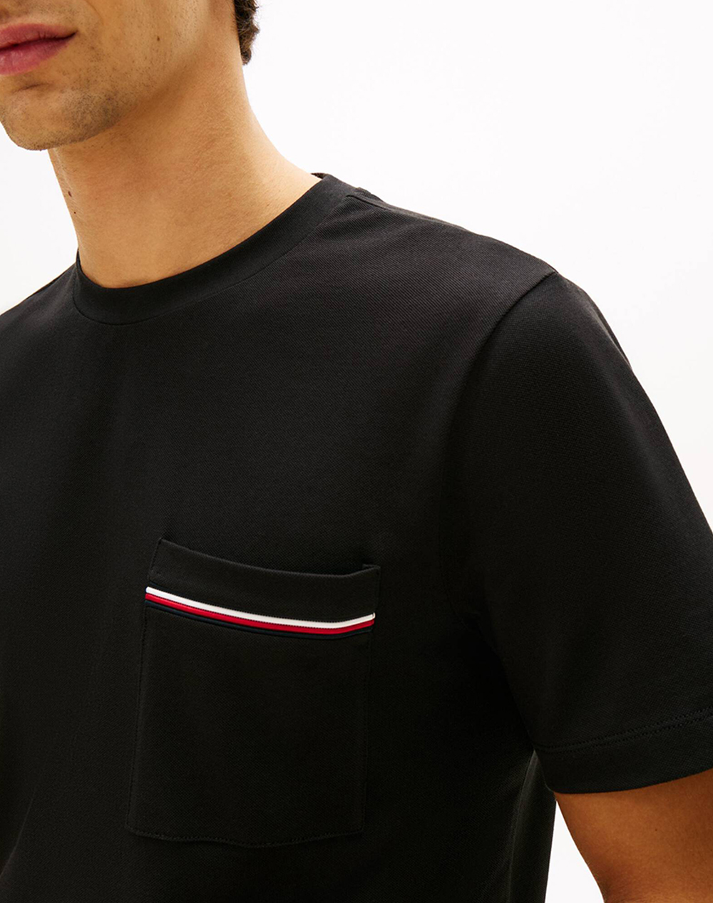 Tommy Hilfiger Global Stripe Pique Pocket Tee Mw0Mw42397-Bds Black ανδρικά ρούχα μπλούζες T-Shirt Politikos Shop Πολιτικός