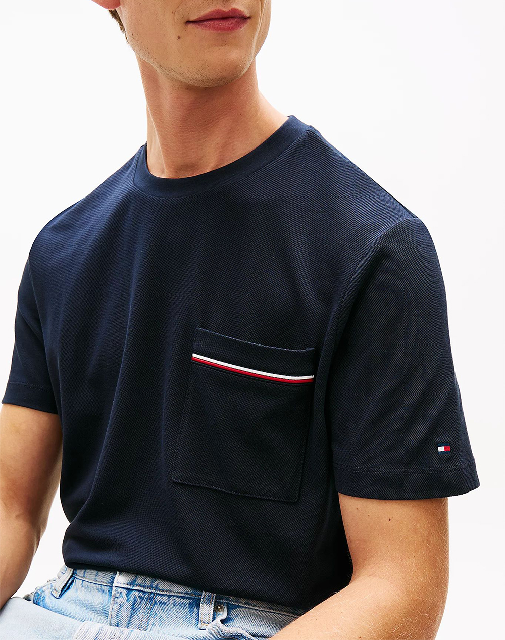 Tommy Hilfiger Global Stripe Pique Pocket Tee Mw0Mw42397-Dw5 Navyblue ανδρικά ρούχα μπλούζες T-Shirt Politikos Shop Πολιτικός