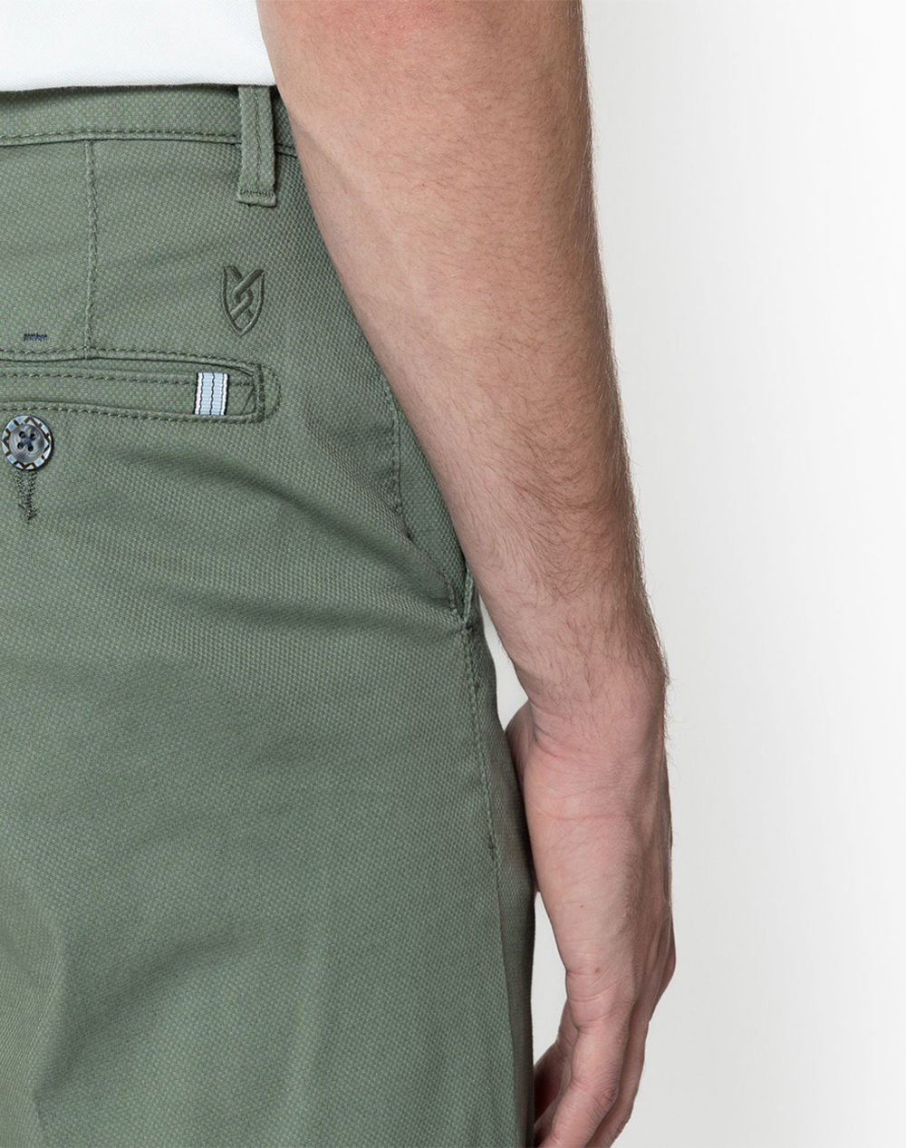 The Bostonians Παντελόνι Chinos Dobby Regular Fit 3Cn1696T303-Olive Olive ανδρικά ρούχα παντελόνια Politikos Shop Πολιτικός
