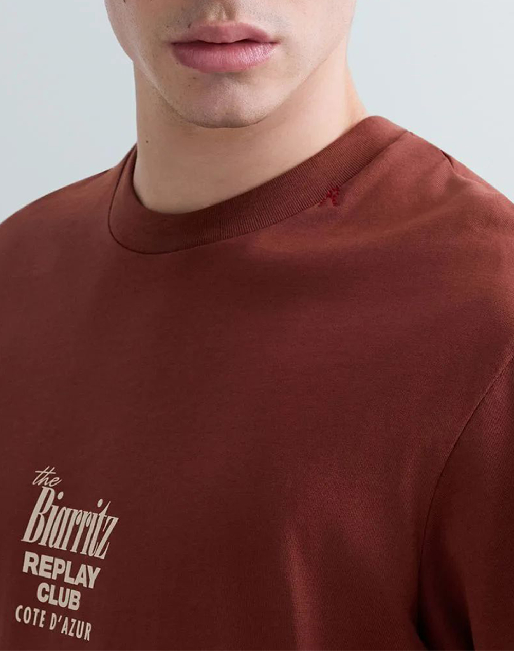 Replay Μακω M3374 000 23608P-323 Chocolate ανδρικά ρούχα μπλούζες T-Shirt Politikos Shop Πολιτικός