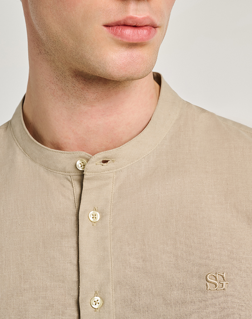 Staff Trevor 1 Man Shirt Mao Collar 30%Linen 70%Co 61-204 055-Ν0033 Sandybrown ανδρικά ρούχα πουκάμισα Politikos Shop Πολιτικός