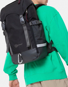 EASTPAK OUT CAMERA PACK (Dimensions: 44 x 29 x 19 cm)