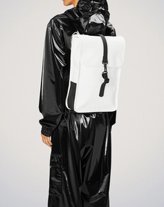 RAINS Backpack Mini W3 (Dimensions: 34 x 30.5 x 12 cm)